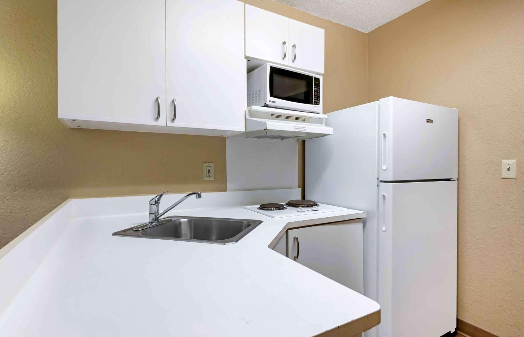Extended Stay America Select Suites - Jacksonville - Lenoir Avenue East Exterior photo