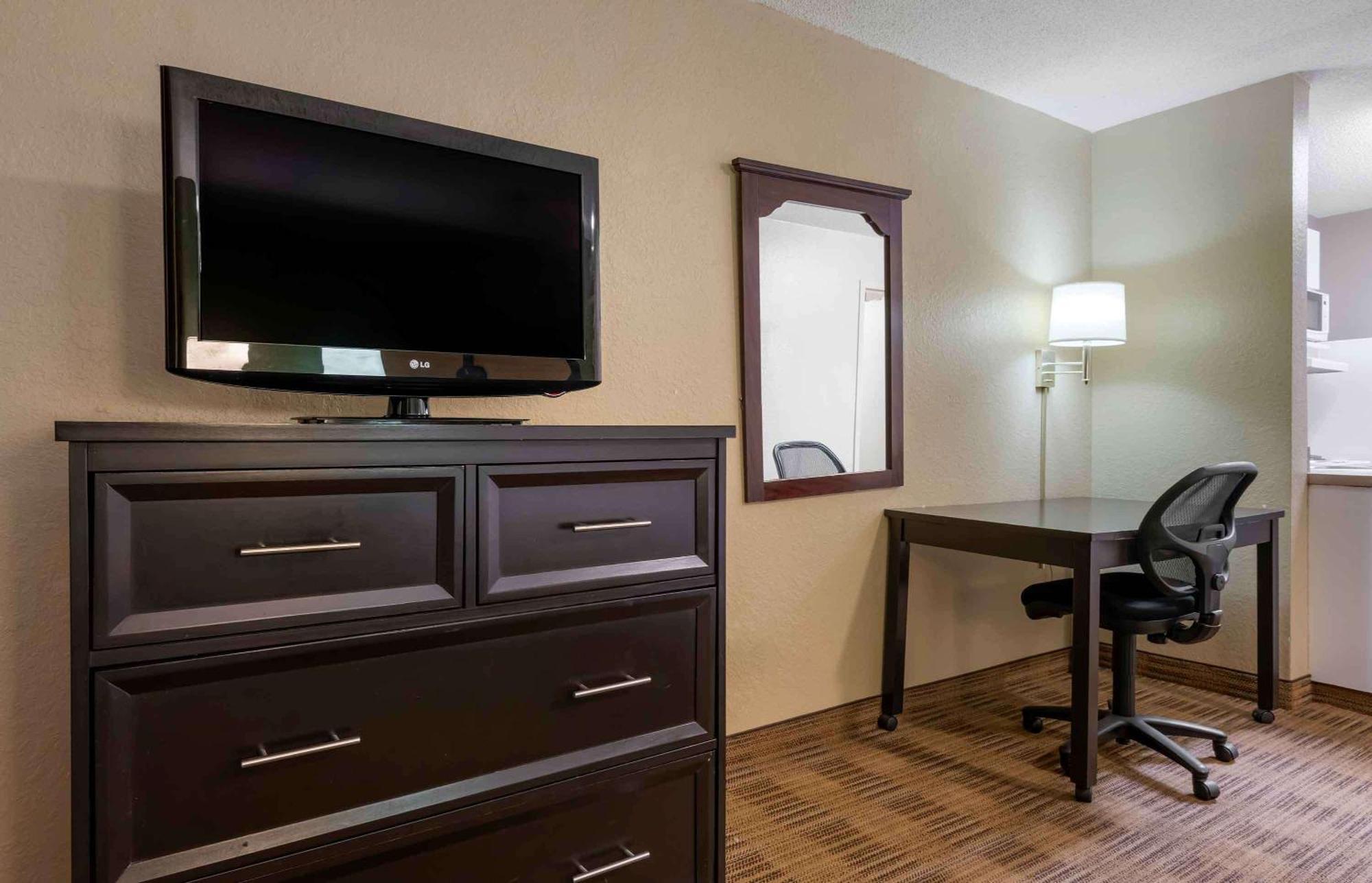 Extended Stay America Select Suites - Jacksonville - Lenoir Avenue East Exterior photo