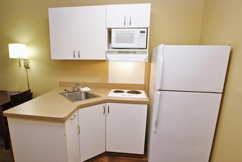Extended Stay America Select Suites - Jacksonville - Lenoir Avenue East Exterior photo