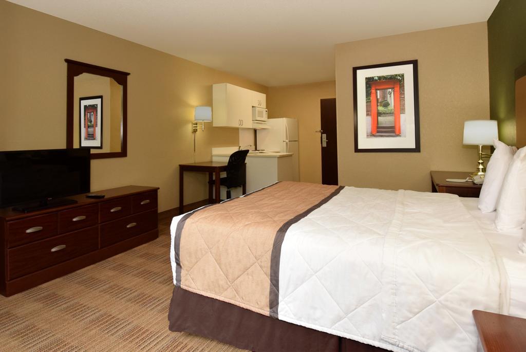 Extended Stay America Select Suites - Jacksonville - Lenoir Avenue East Exterior photo