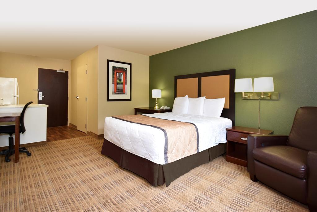Extended Stay America Select Suites - Jacksonville - Lenoir Avenue East Exterior photo