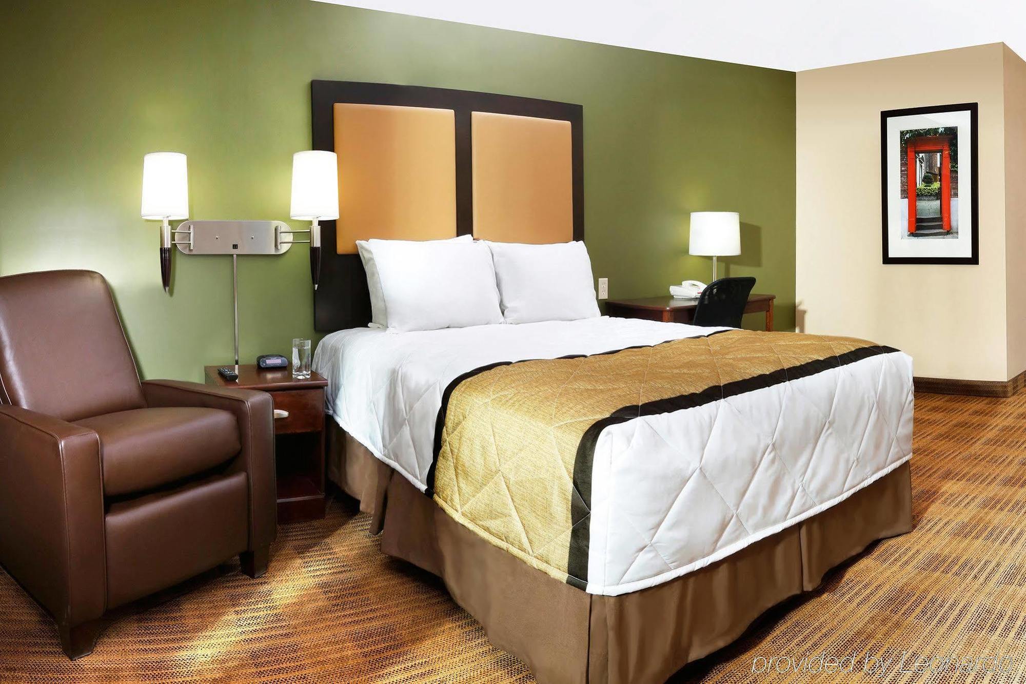 Extended Stay America Select Suites - Jacksonville - Lenoir Avenue East Exterior photo